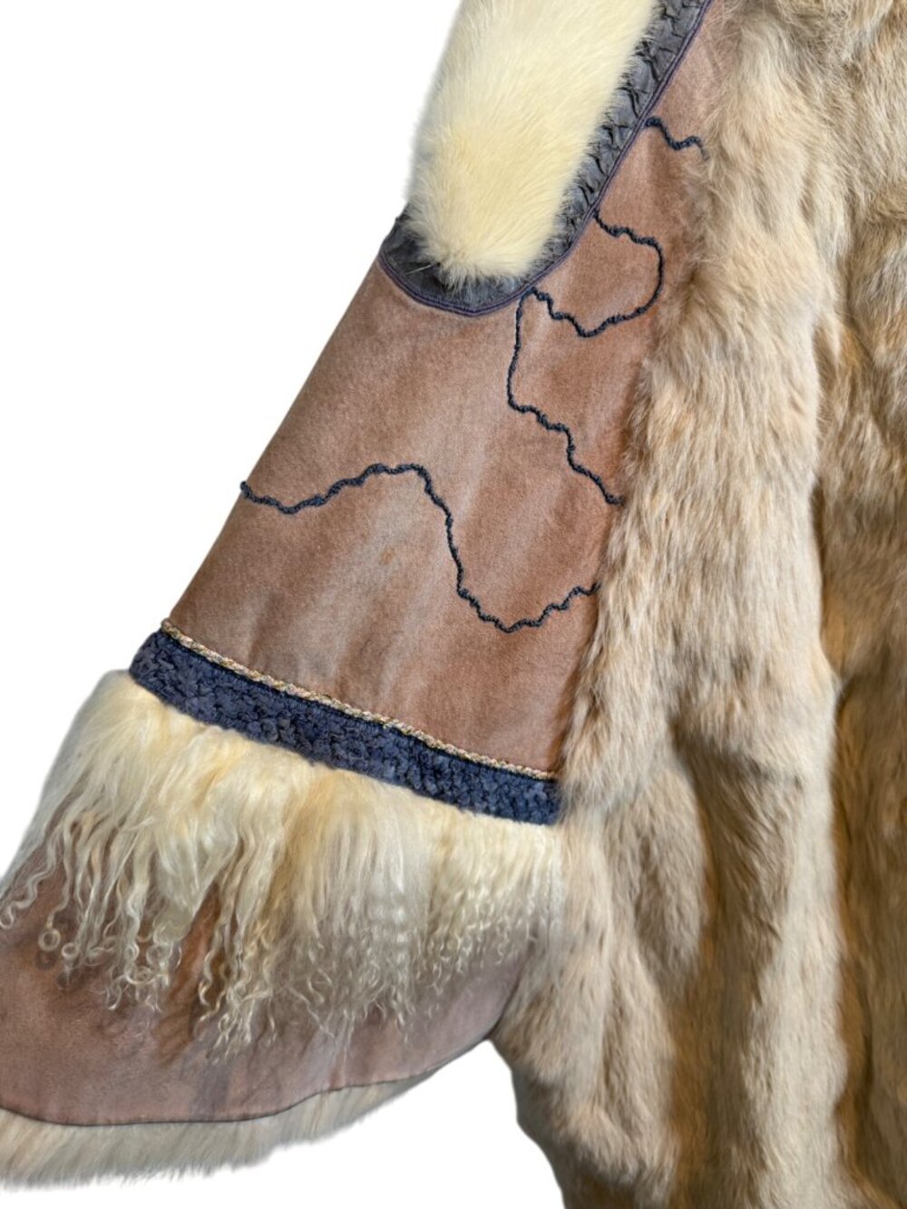 Vintage Vera Pelliccia Rabbit Fur Suede Cape Poncho Artistic Embroidery RARE - Picture 13 of 16